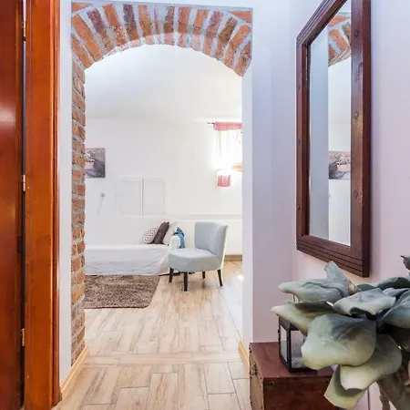 Rensi Apartment
