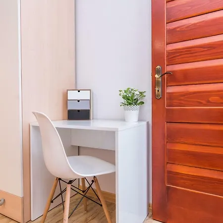 Rensi Apartment *
