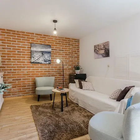 Rensi Apartament